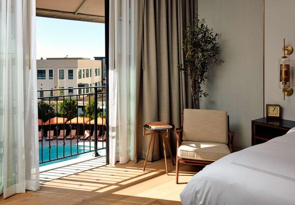 The Global Ambassador Hotel Phoenix Værelse billede